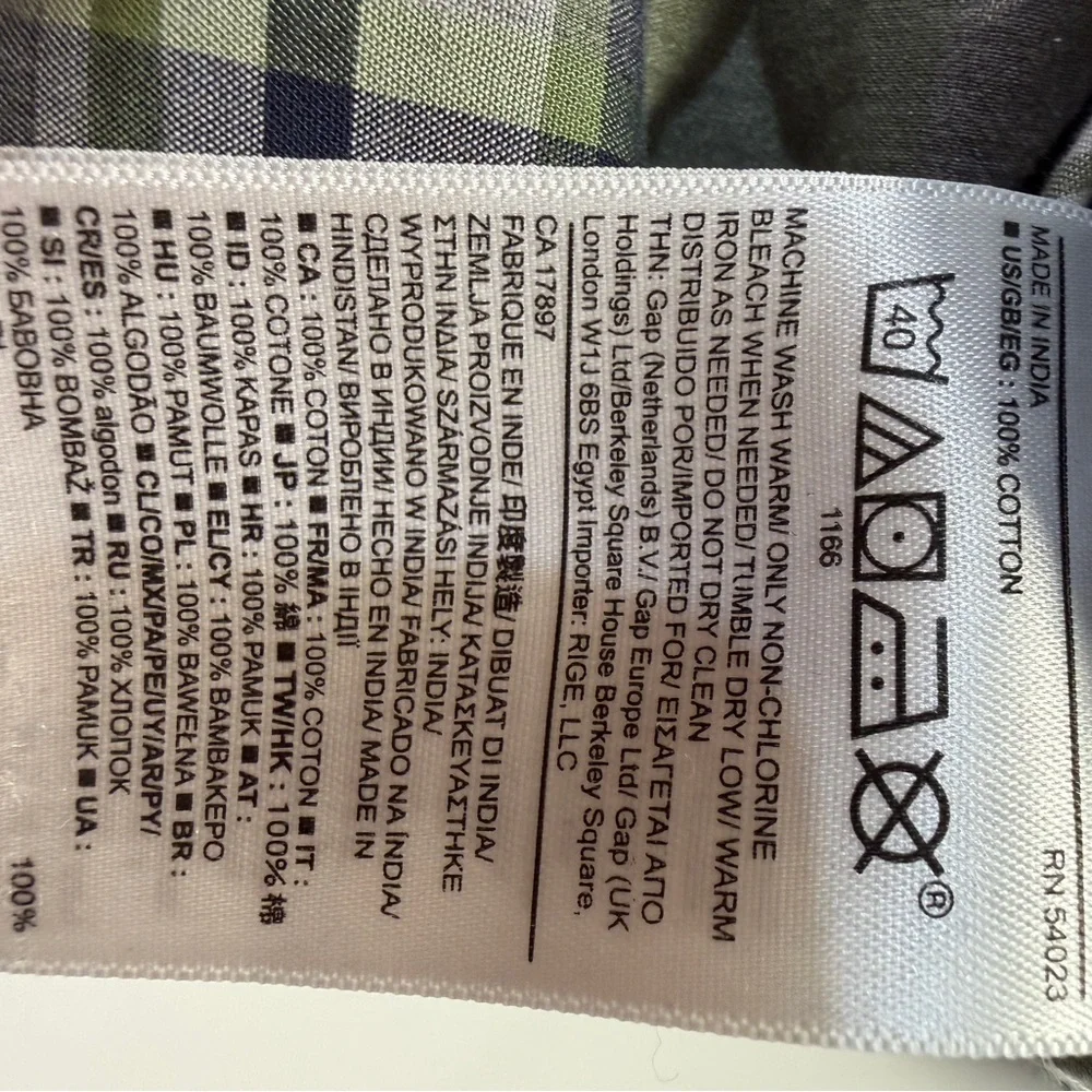 Banana Republic Men's Green and‎ Blue Plaid Shirt